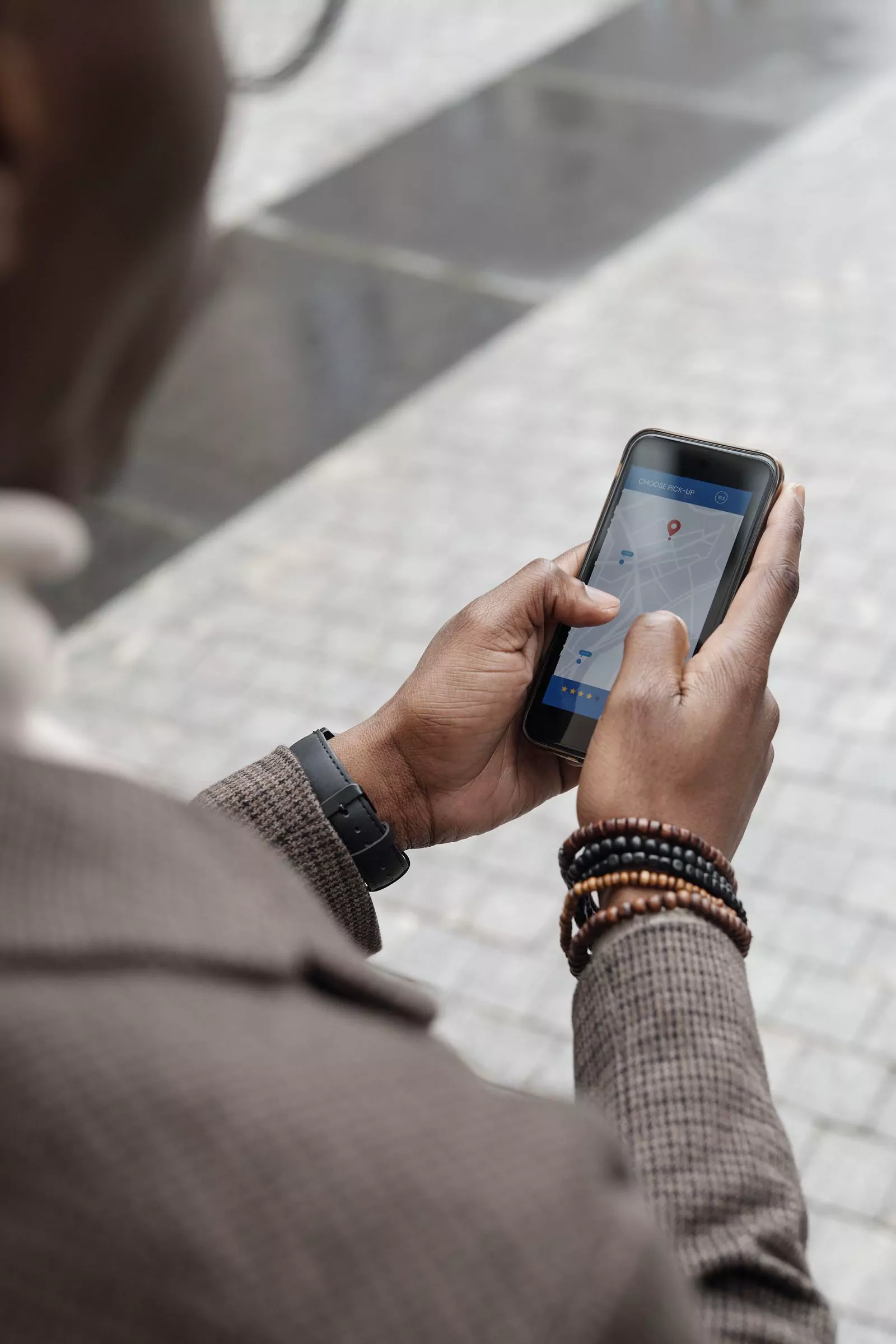 Customer using a local-service website on a phone